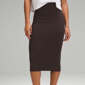 Nulu Slim fit High rise midi skirt